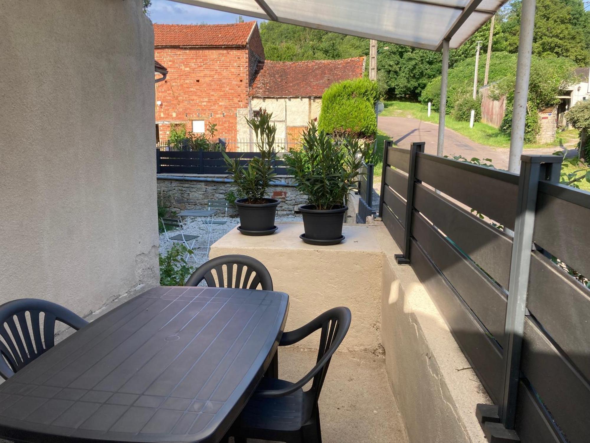 Gite Des Bons Voisins Marigny-le-Cahouet Exterior foto